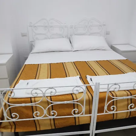 A San Lorenzo Netsuhe Апартаменты